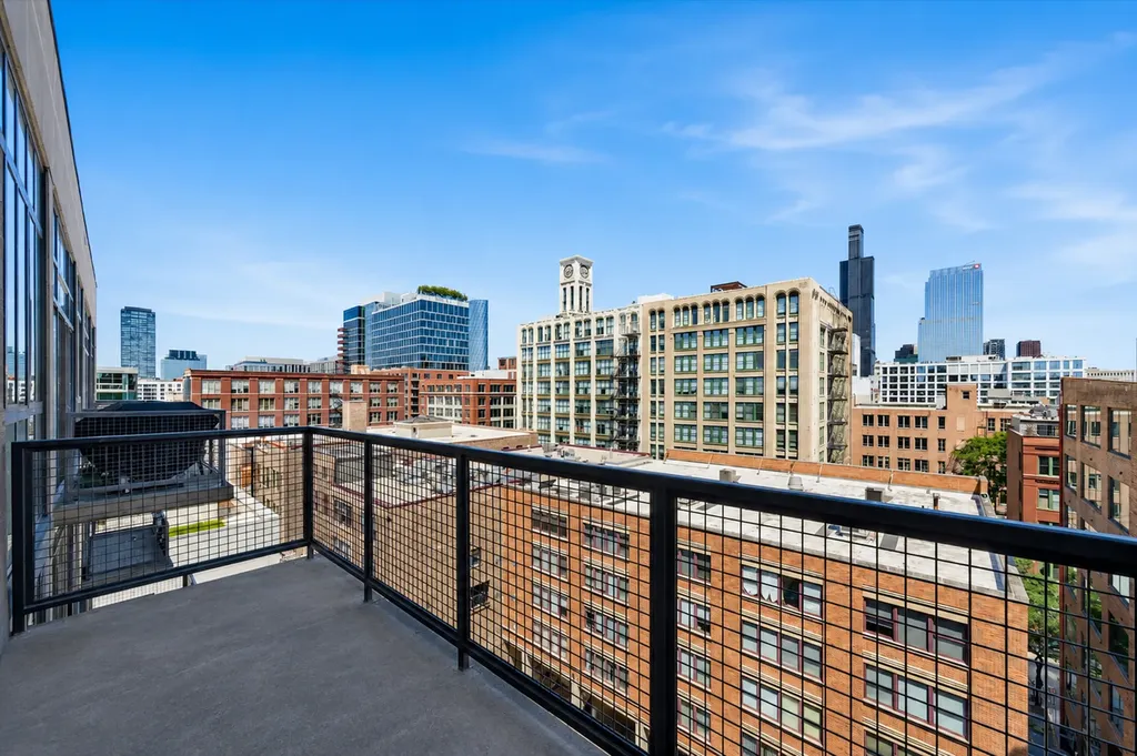 321 South Sangamon Street Chicago IL 60607