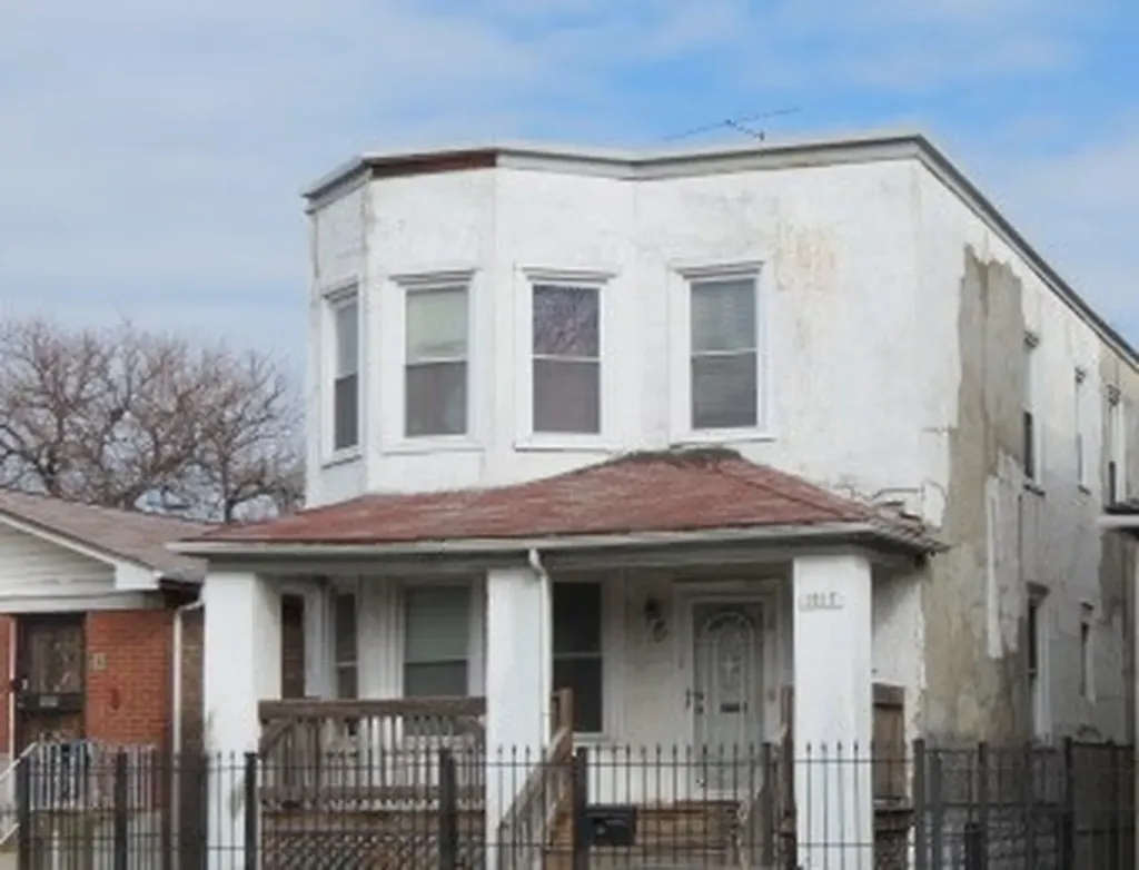1517 North Laramie Avenue Chicago IL 60651