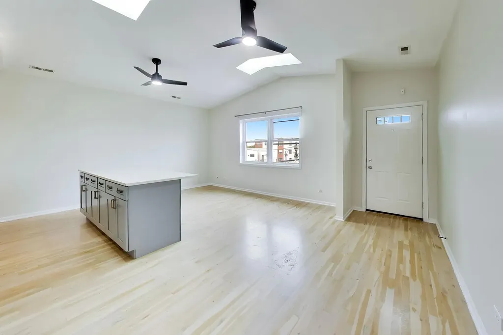 519 South Maplewood Avenue Chicago IL 60612