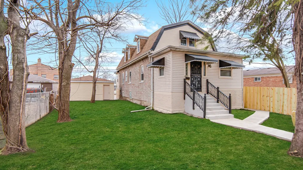 9321 South Green Street Chicago IL 60620