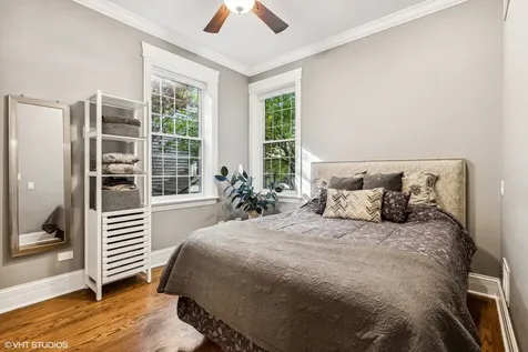1214 West Newport Avenue Chicago IL 60657