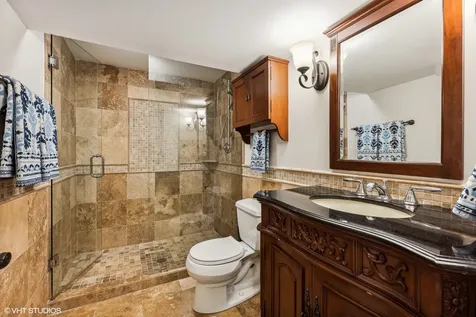 1214 West Newport Avenue Chicago IL 60657