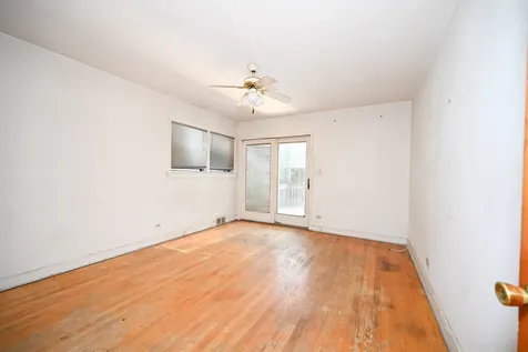 8425 Christiana Avenue Skokie IL 60076