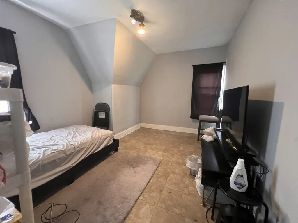 2207 North Lawndale Avenue Chicago IL 60647