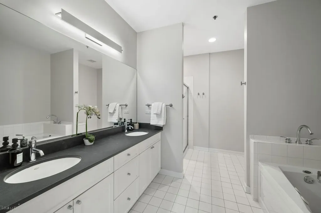 1750 North Wolcott Avenue Chicago IL 60622