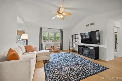 1512 Jodi Court Morris IL 60450