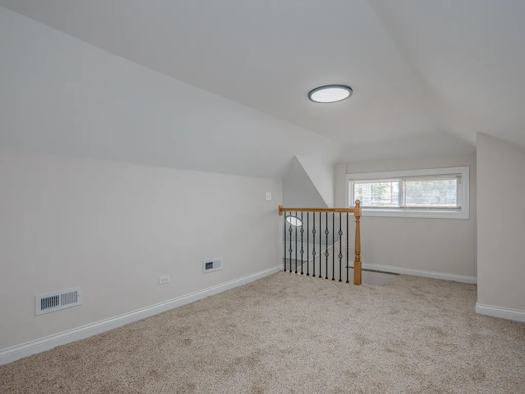 8504 South Baltimore Avenue Chicago IL 60617