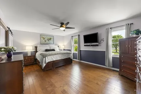 1608 Lois Ann Lane Naperville IL 60563