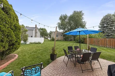 1608 Lois Ann Lane Naperville IL 60563