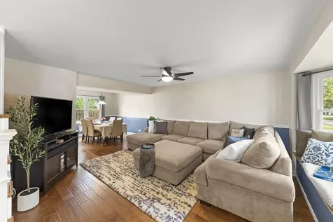 1608 Lois Ann Lane Naperville IL 60563