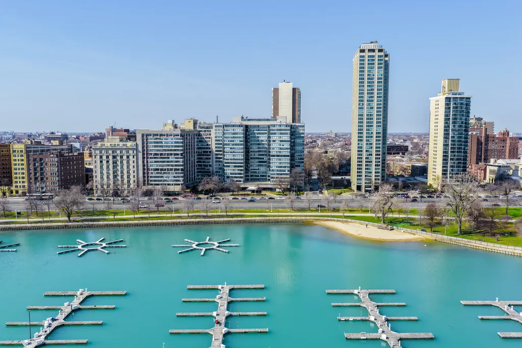 3420 North Lake Shore Drive Chicago IL 60657
