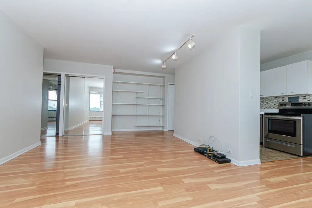 3420 North Lake Shore Drive Chicago IL 60657