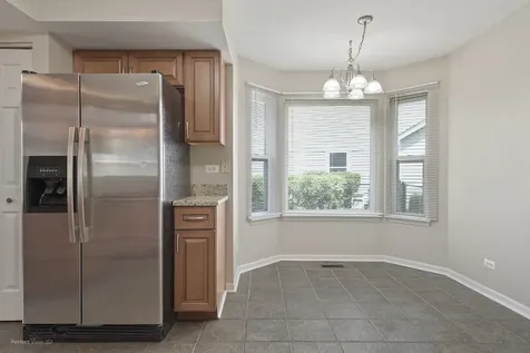 220 Lexington Lane Grayslake IL 60030