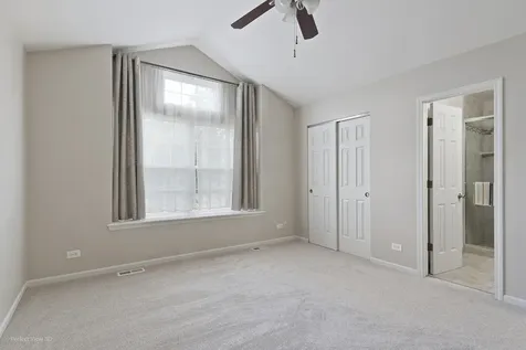 220 Lexington Lane Grayslake IL 60030