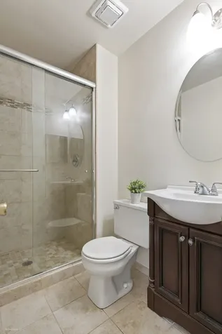 220 Lexington Lane Grayslake IL 60030