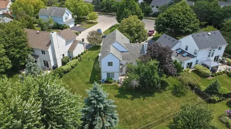 220 Lexington Lane Grayslake IL 60030