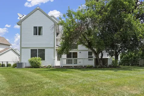 220 Lexington Lane Grayslake IL 60030