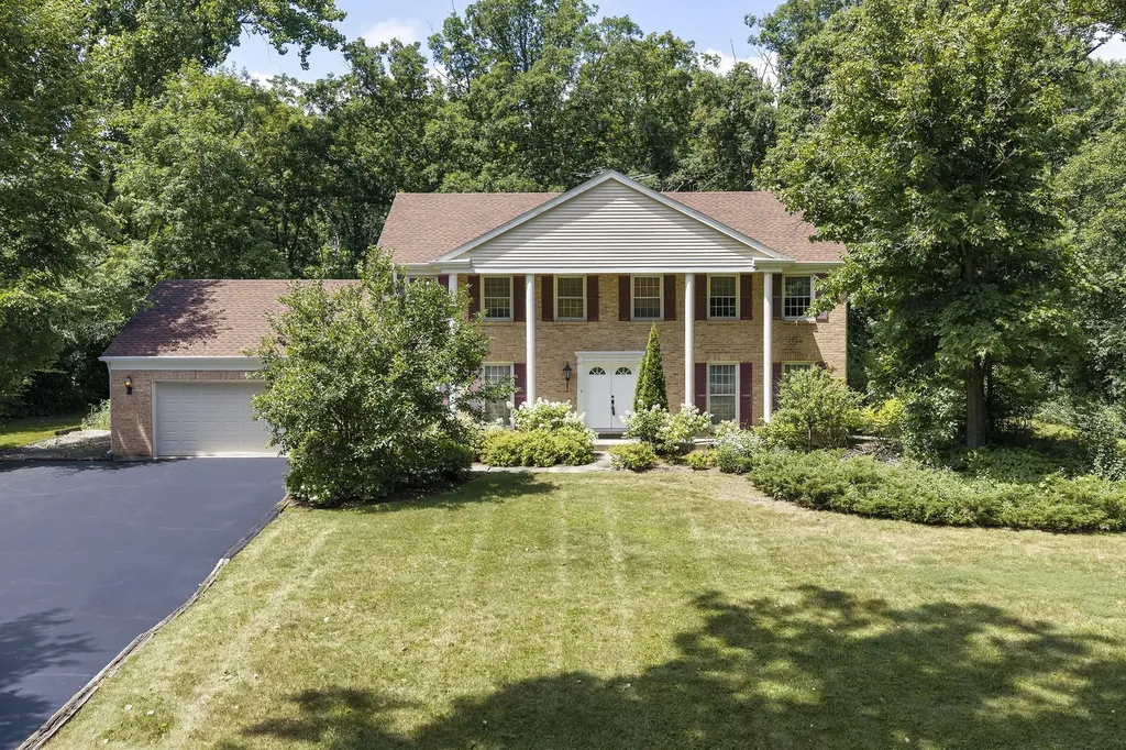 1650 Clendenin Lane Riverwoods IL 60015