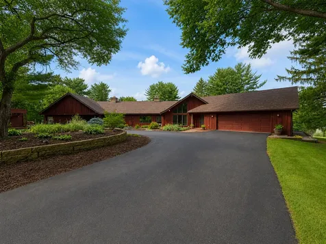 7328 Kinnikinnick Drive Roscoe IL 61073