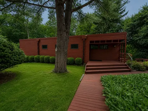 7328 Kinnikinnick Drive Roscoe IL 61073