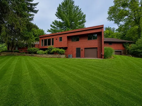 7328 Kinnikinnick Drive Roscoe IL 61073