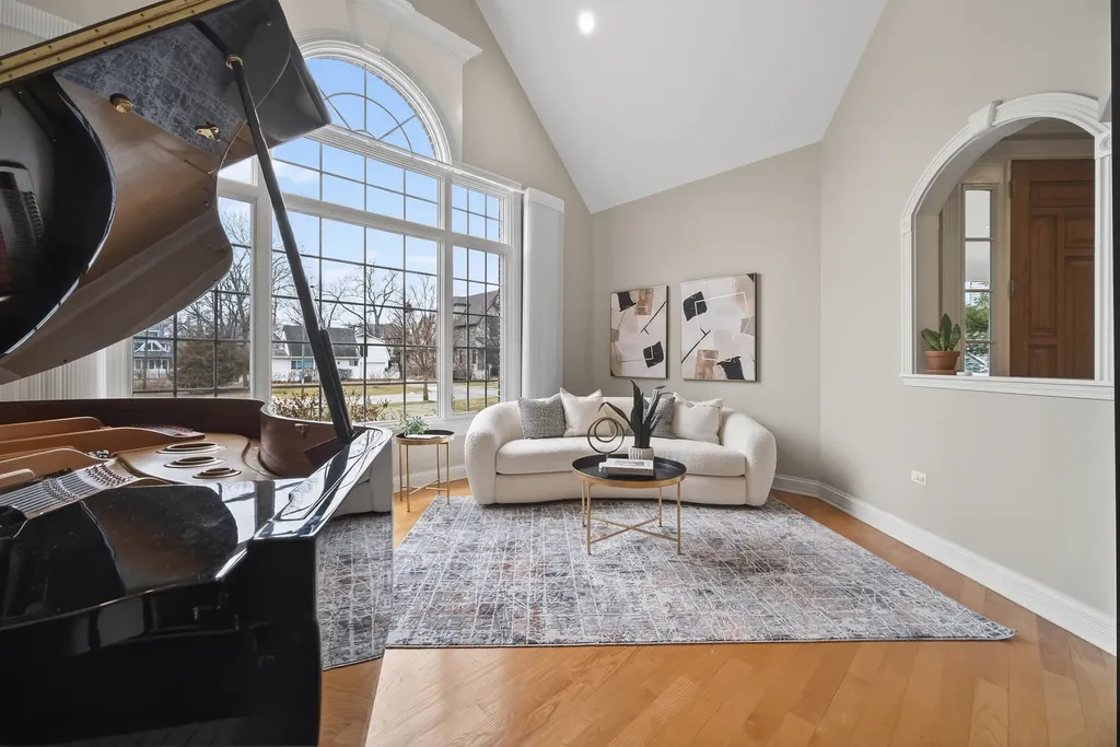 70 Forest Avenue Naperville IL 60540