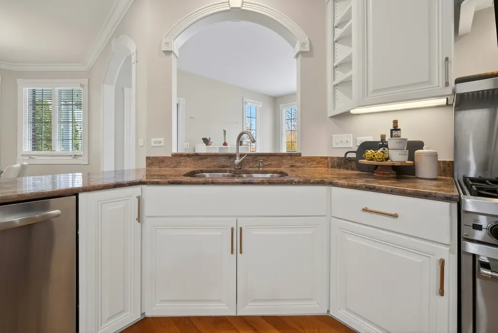70 Forest Avenue Naperville IL 60540