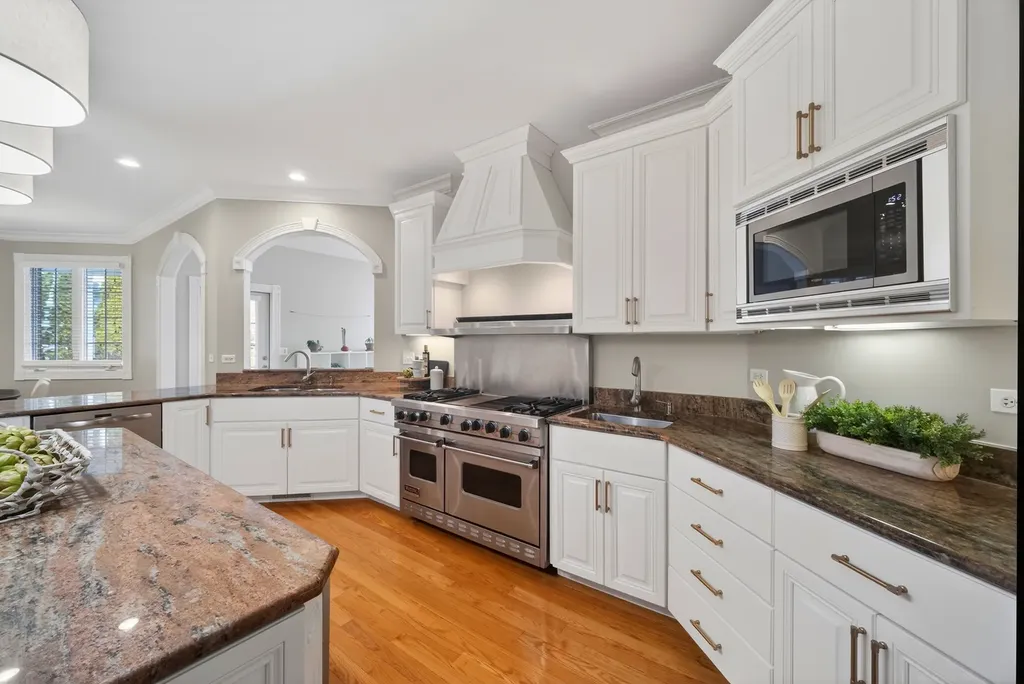 70 Forest Avenue Naperville IL 60540