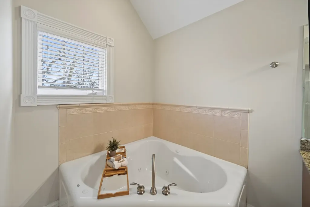 70 Forest Avenue Naperville IL 60540