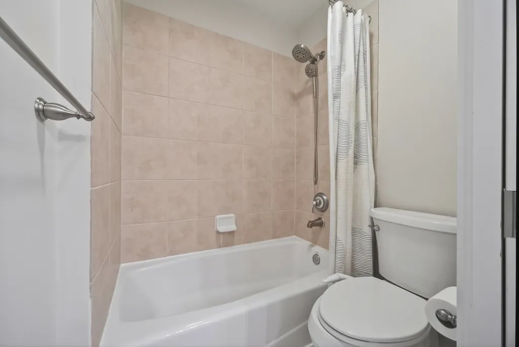 70 Forest Avenue Naperville IL 60540