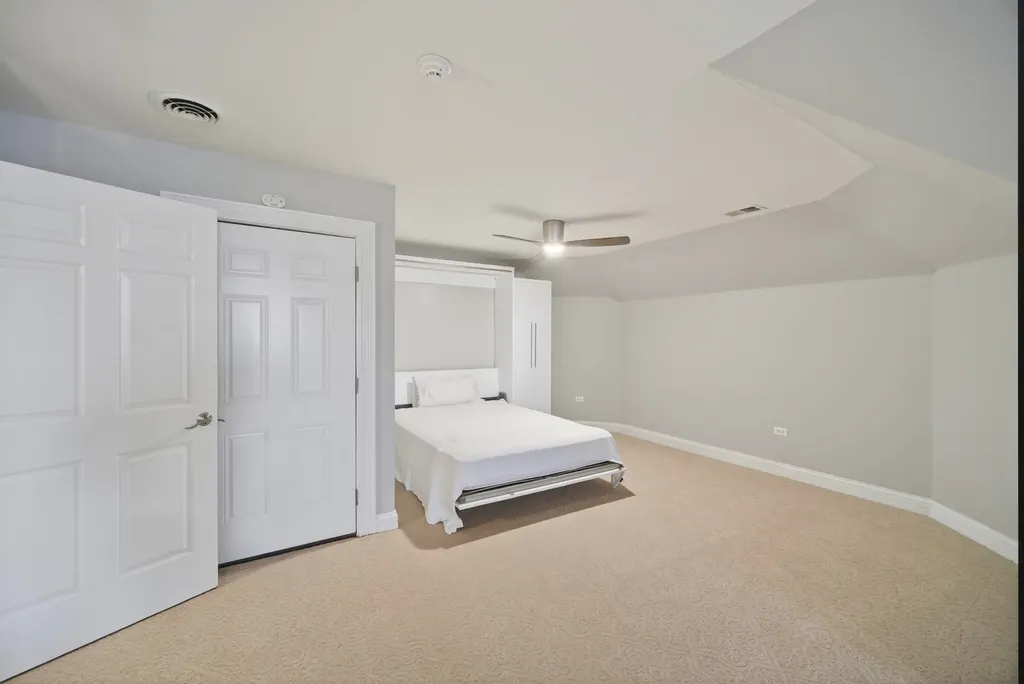 70 Forest Avenue Naperville IL 60540