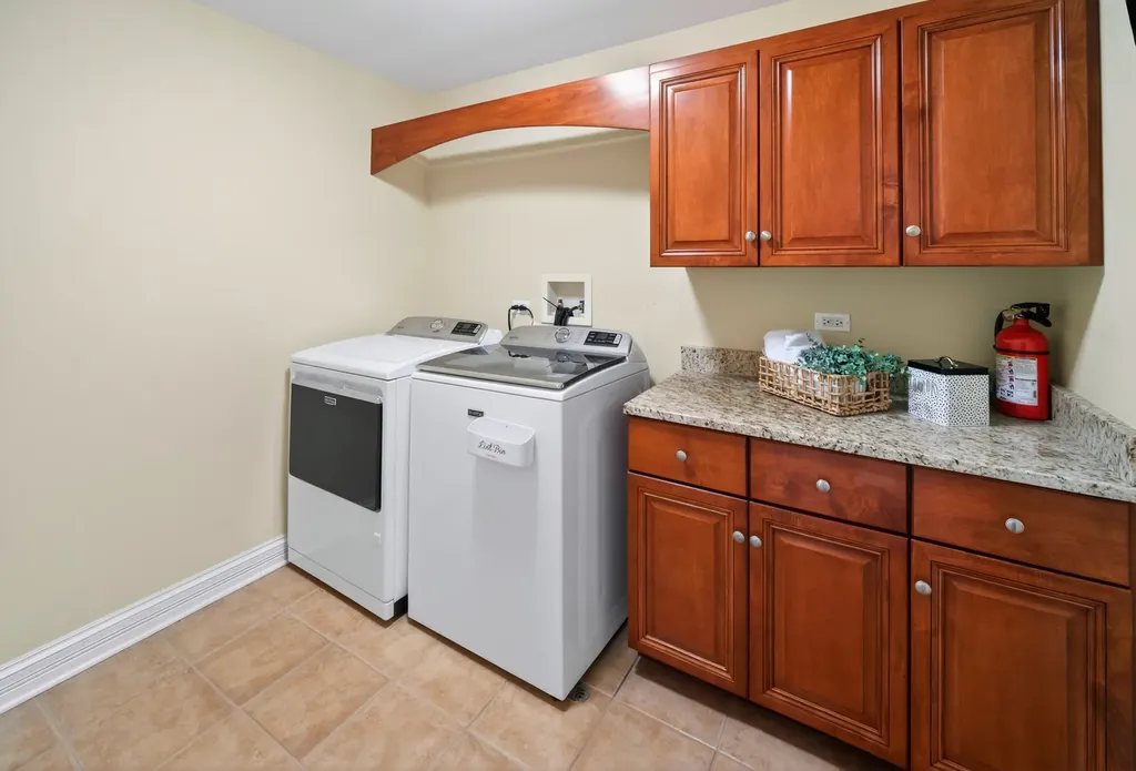 70 Forest Avenue Naperville IL 60540