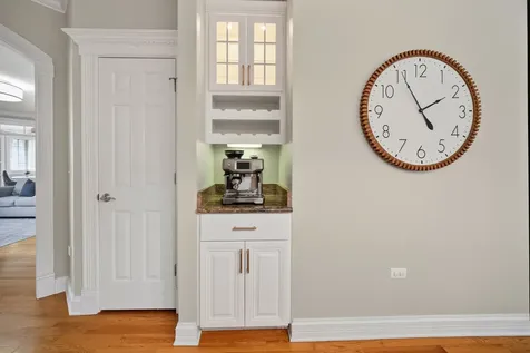 70 Forest Avenue Naperville IL 60540