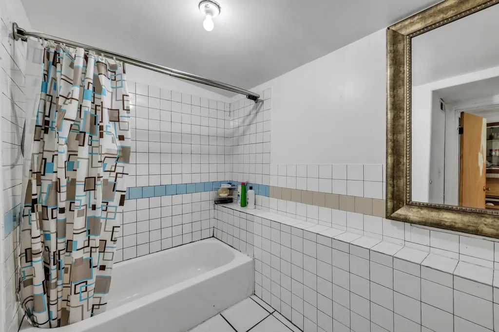 3031 South Central Park Avenue Chicago IL 60623