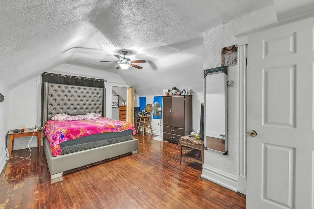 3031 South Central Park Avenue Chicago IL 60623