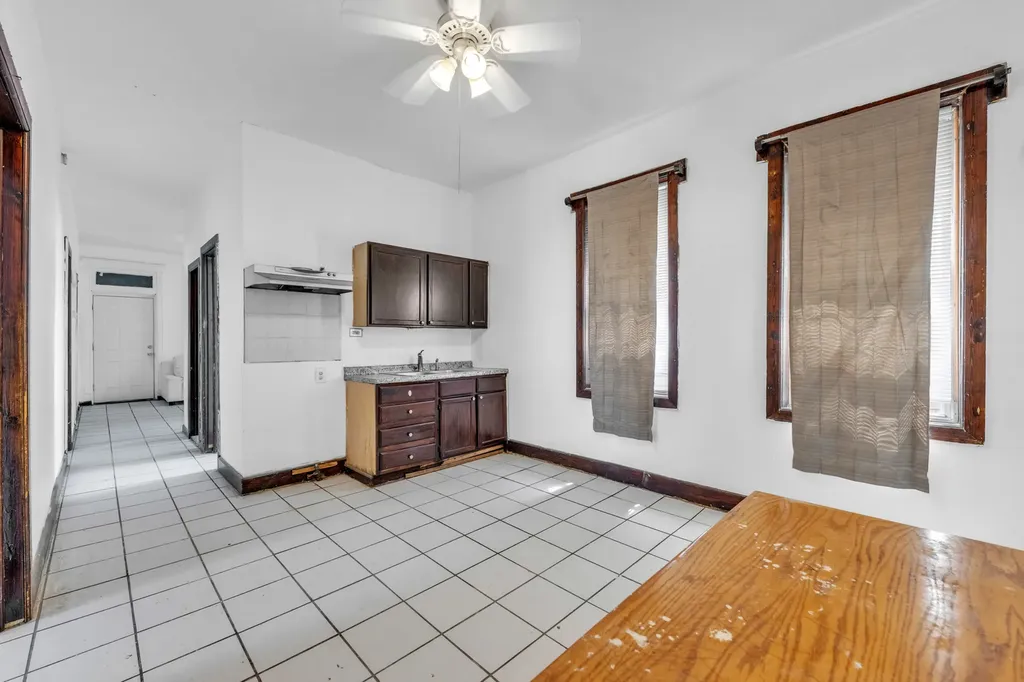 3031 South Central Park Avenue Chicago IL 60623
