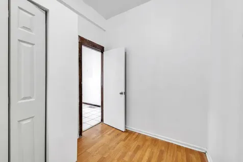 3031 South Central Park Avenue Chicago IL 60623