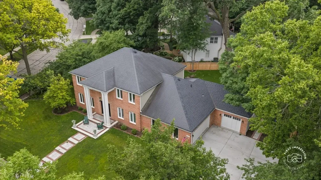 1415 Heatherton Drive Naperville IL 60563
