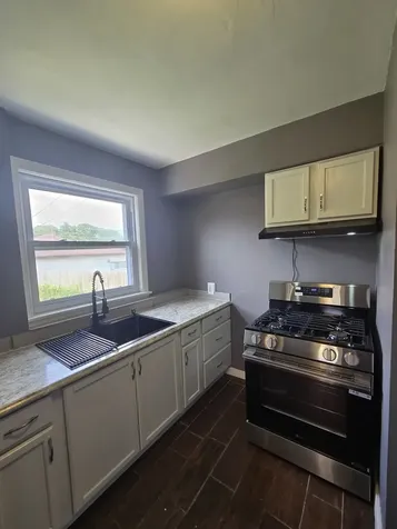 2106 South 22nd Avenue Broadview IL 60155