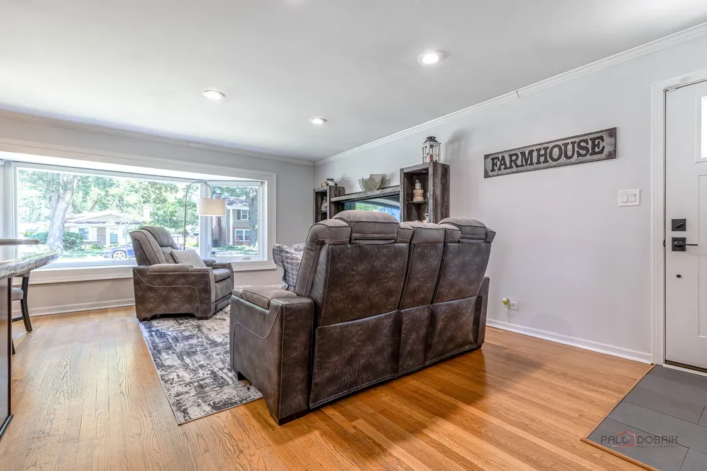 1220 Elliott Street Park Ridge IL 60068