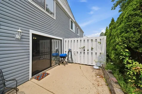 865 Oxford Place Wheeling IL 60090