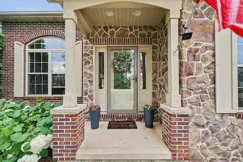 1203 White Oak Road Mahomet IL 61853