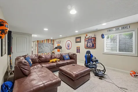 1203 White Oak Road Mahomet IL 61853
