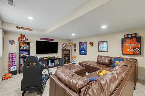 1203 White Oak Road Mahomet IL 61853