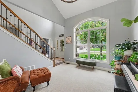 1203 White Oak Road Mahomet IL 61853