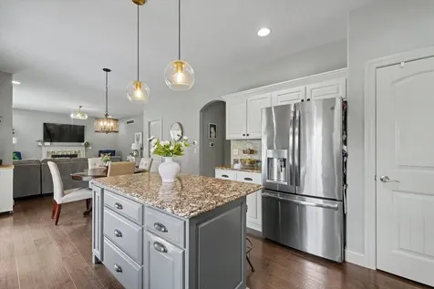 1203 White Oak Road Mahomet IL 61853