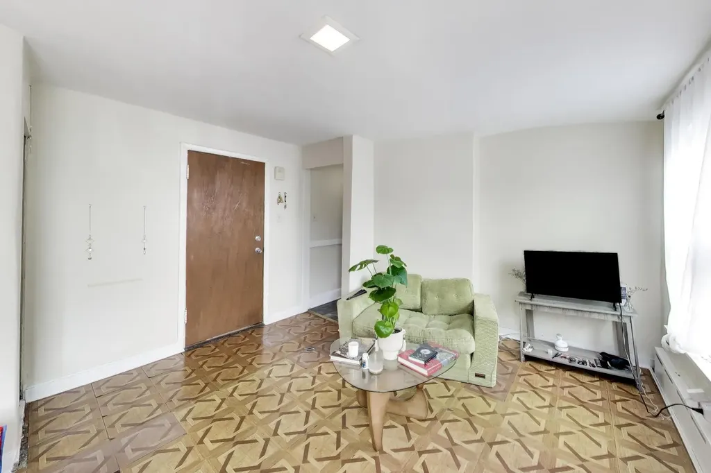 2643 North California Avenue Chicago IL 60647