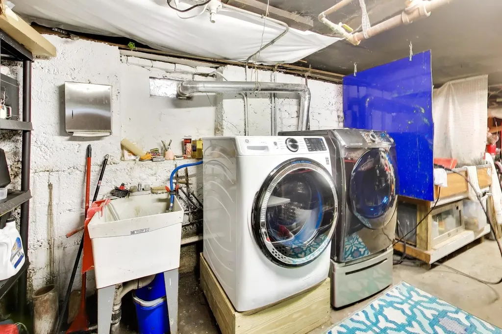 2643 North California Avenue Chicago IL 60647