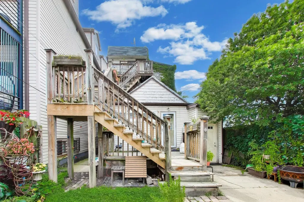 2643 North California Avenue Chicago IL 60647