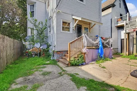 813 East Jefferson Street Bloomington IL 61701